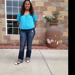 Meet your Posher, Monica